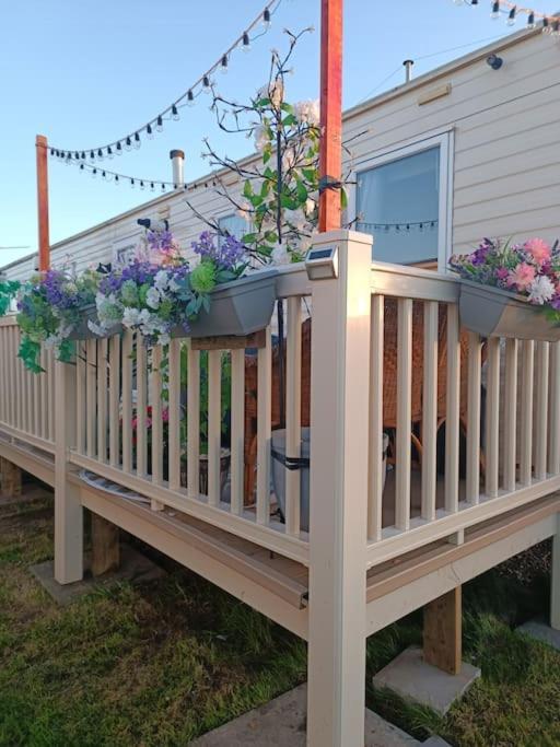 Stunning Holiday Home @ Uks Award Winning Beach Мейбълторп Екстериор снимка